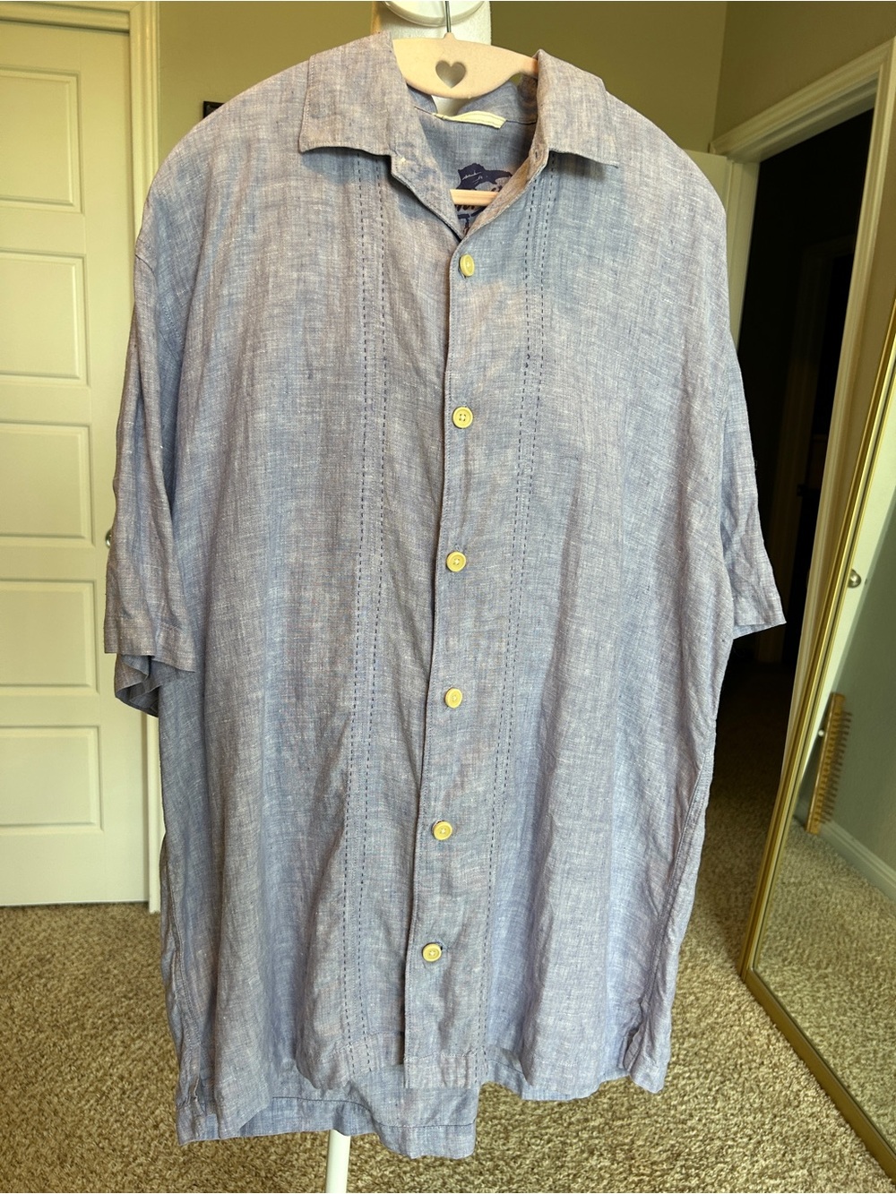 Tommy Bahama Linen Blue Chambray Short sleeve Button Down Embroidery Men’s L